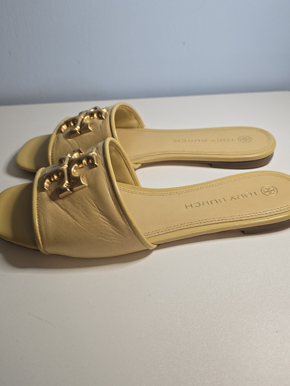 Tory Burch Gold Logo Yellow Eleanor Slide Sandals All Leather 7.5 Medium - Picture 7 of 12